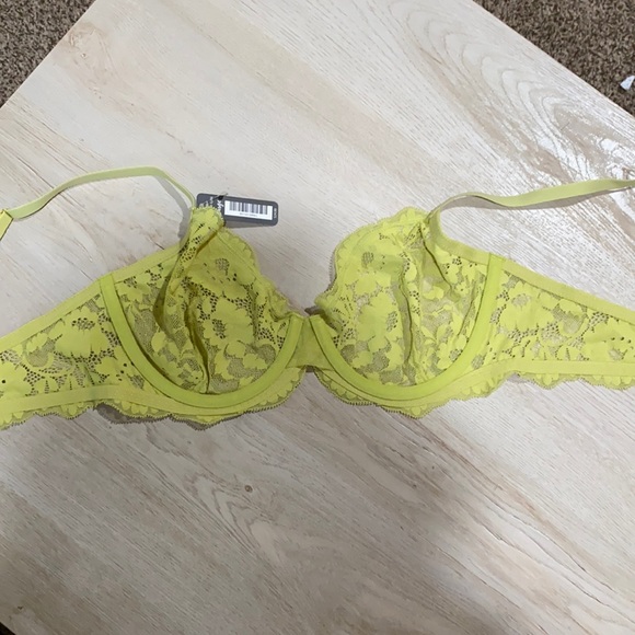 ⭐️ 2/$5 NWT Bootay Bag Lilly Bralette - Picture 3 of 12